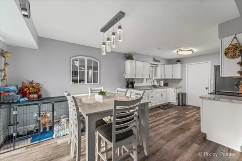 12023 Tresemer Rd, Roscoe, IL 61073 photo 6