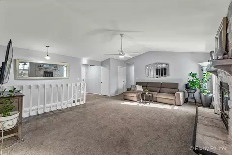 12023 Tresemer Rd, Roscoe, IL 61073 photo 5