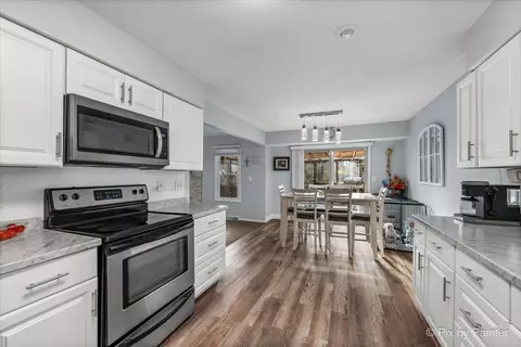 12023 Tresemer Rd, Roscoe, IL 61073 photo 11