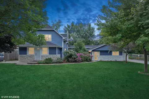 151 E Shorewood Dr, Round Lake Beach, IL 60073