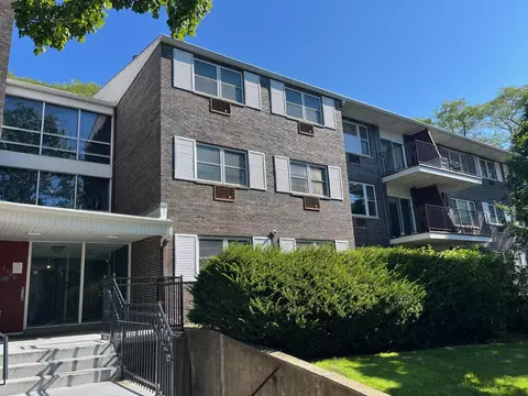 8700 Skokie Blvd #1N, Skokie, IL 60077