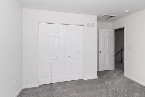 1123 Dock St, Des Plaines, IL 60018 photo 25