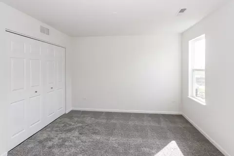 1123 Dock St, Des Plaines, IL 60018 photo 16