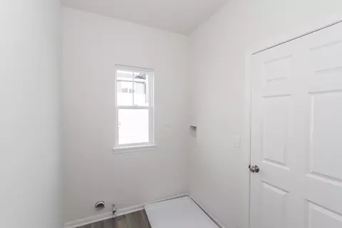 1123 Dock St, Des Plaines, IL 60018 photo 27