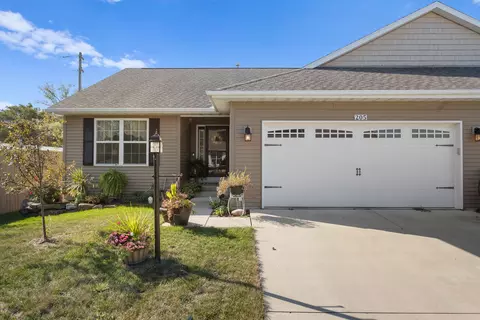 205 Saint Andrews Ct, Fisher, IL 61843