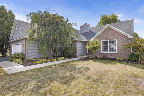 5595 Hodges Run, Roscoe, IL 61073