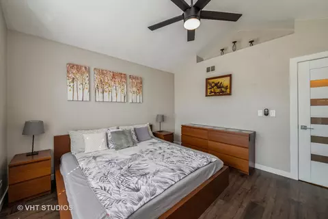 Bedroom - 1705 Penny Ct, Bartlett, IL 60103 photo 3 of 4