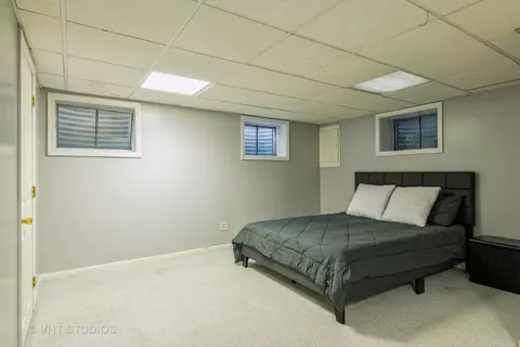Bedroom - 1705 Penny Ct, Bartlett, IL 60103 photo 4 of 4