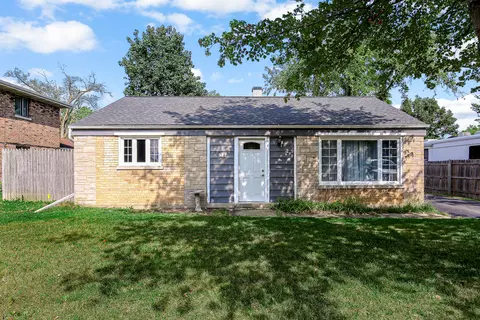 38 Monee Rd, Park Forest, IL 60466