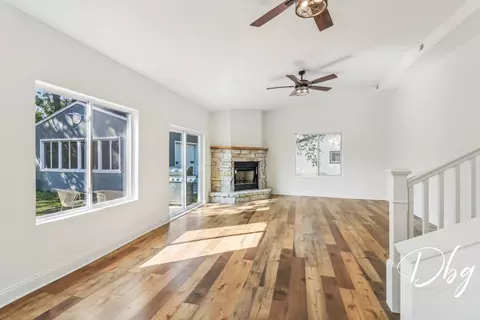 Living - 34686 N Long Ave, Ingleside, IL 60041 photo 13 of 13