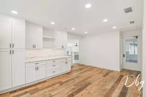 Entry Way - 34686 N Long Ave, Ingleside, IL 60041 photo 1 of 2