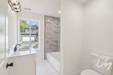 Bath - 34686 N Long Ave, Ingleside, IL 60041 photo 1 of 6