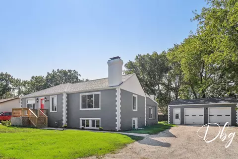 Exterior - 34686 N Long Ave, Ingleside, IL 60041 photo 1 of 11
