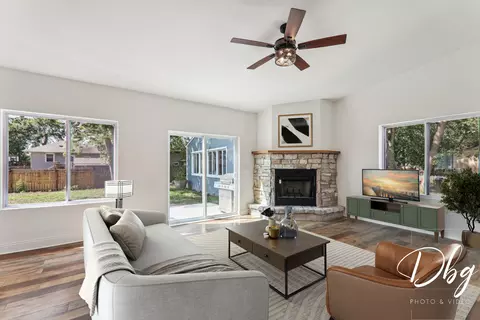 Living - 34686 N Long Ave, Ingleside, IL 60041 photo 1 of 13