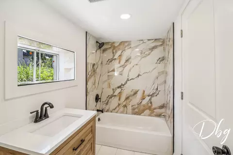 Bath - 34686 N Long Ave, Ingleside, IL 60041 photo 5 of 6