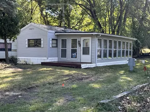 5-133 Woodhaven Lks, Sublette, IL 61367
