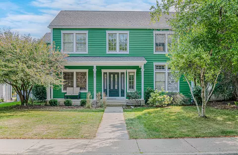 978 Mount Vernon Dr, Grayslake, IL 60030