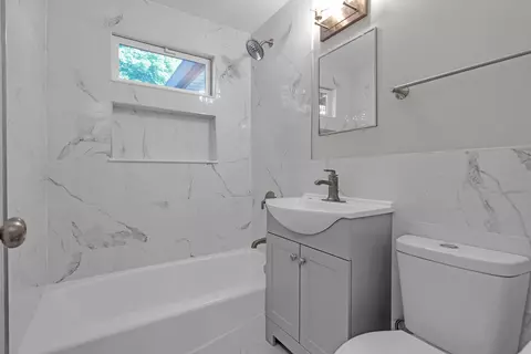 2404 Dove St, Rolling Meadows, IL 60008 photo 11