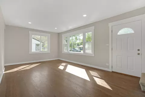 2404 Dove St, Rolling Meadows, IL 60008 photo 7