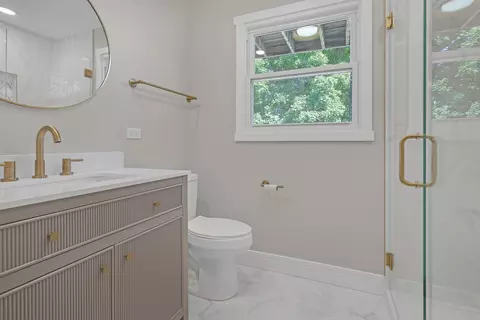 2404 Dove St, Rolling Meadows, IL 60008 photo 9