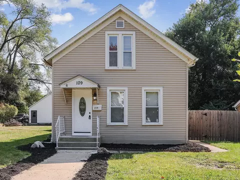 109 Ingalton Ave, West Chicago, IL 60185