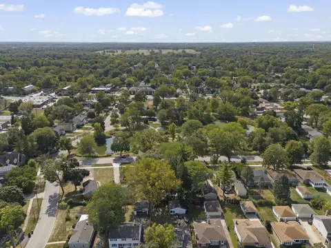 View/Area - 711 Lakeside Dr, Wheaton, IL 60187 photo 10 of 10