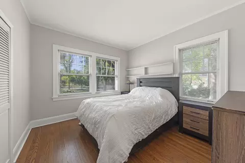 Bedroom - 711 Lakeside Dr, Wheaton, IL 60187 photo 1 of 2
