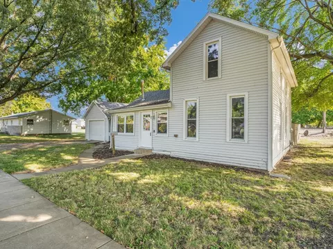 Other - 265 W Wilson St, Bement, IL 61813 photo 2 of 7