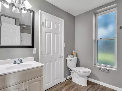 Bath - 265 W Wilson St, Bement, IL 61813 photo 2 of 3
