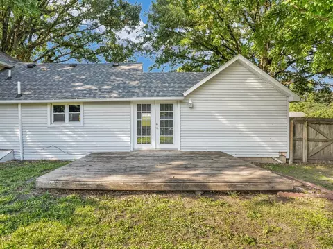 Exterior - 265 W Wilson St, Bement, IL 61813 photo 9 of 9