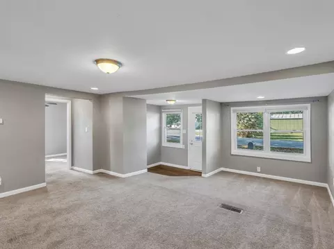 Living - 265 W Wilson St, Bement, IL 61813 photo 2 of 4