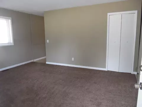 1100 David Dr, Normal, IL 61761 photo 2