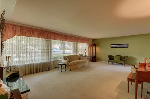 18018 Arcadia Ave, Lansing, IL 60438 photo 4