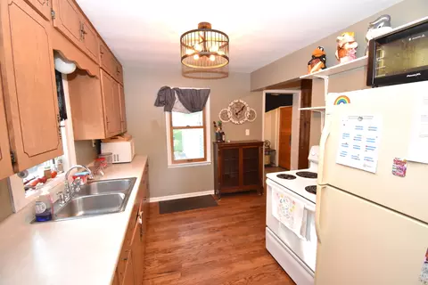 701 E Glover St, Ottawa, IL 61350 photo 5