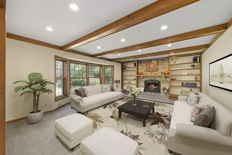 Living - 1400 Gaslight Dr, Algonquin, IL 60102 photo 1 of 2