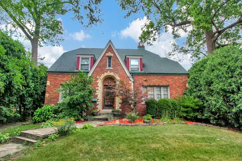 9846 S Hamilton Ave, Chicago, IL 60643 photo 2