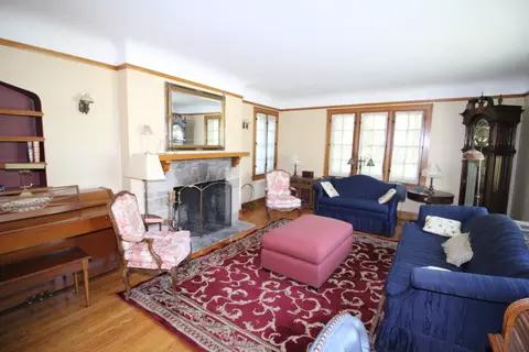 9846 S Hamilton Ave, Chicago, IL 60643 photo 4