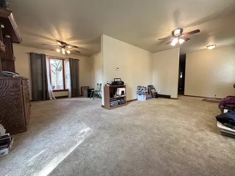 Living - 1206 E 19th St, Sterling, IL 61081 photo 2 of 4