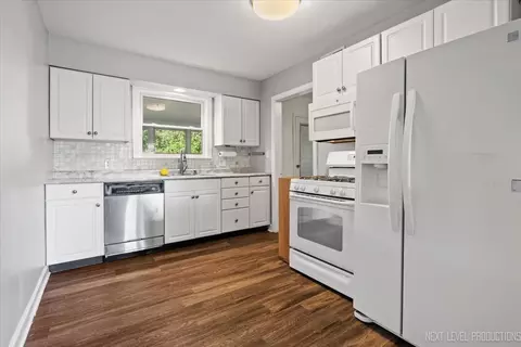 802 Cherry St, Wheaton, IL 60187 photo 7