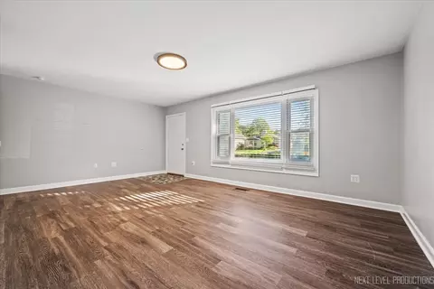 802 Cherry St, Wheaton, IL 60187 photo 6