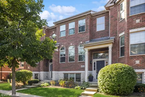27 W720 Hodges Way, Winfield, IL 60190