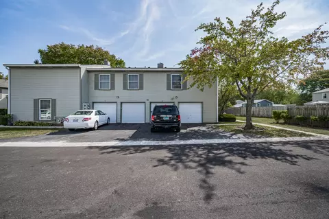 1691 Valley Forge Dr #B, Wheaton, IL 60189 photo 7