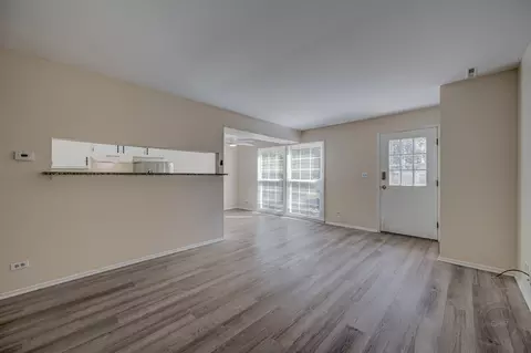 1691 Valley Forge Dr #B, Wheaton, IL 60189 photo 13
