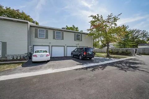 1691 Valley Forge Dr #B, Wheaton, IL 60189 photo 8