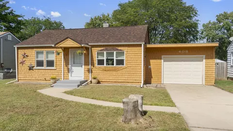 408 Gilbert Ter, Machesney Park, IL 61115