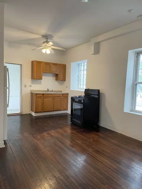 Kitchen - 3271 S Bell Ave, Chicago, IL 60608 photo 9 of 14
