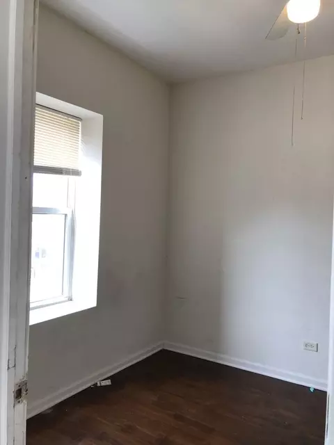 Bedroom - 3271 S Bell Ave, Chicago, IL 60608 photo 9 of 16