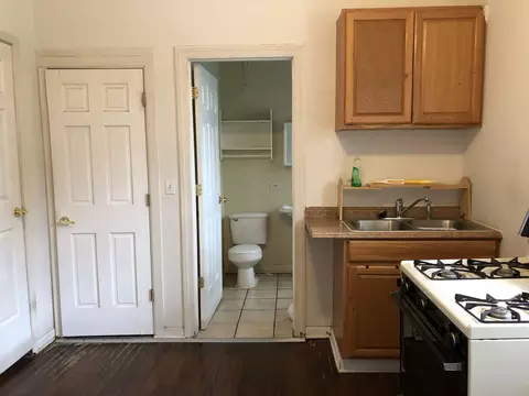 Kitchen - 3271 S Bell Ave, Chicago, IL 60608 photo 6 of 14
