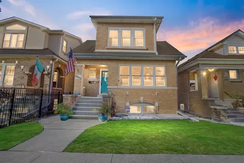 4442 N Monitor Ave, Chicago, IL 60630