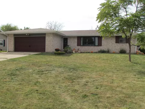 1135 Madison St, Pecatonica, IL 61063